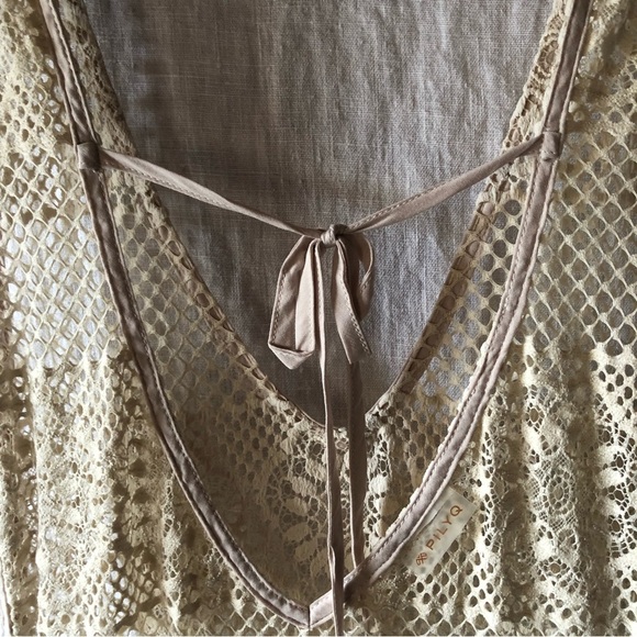 PILYQ mesh cream crochet cover up. Adjustable sides and tassels size S/M - Picture 6 of 9